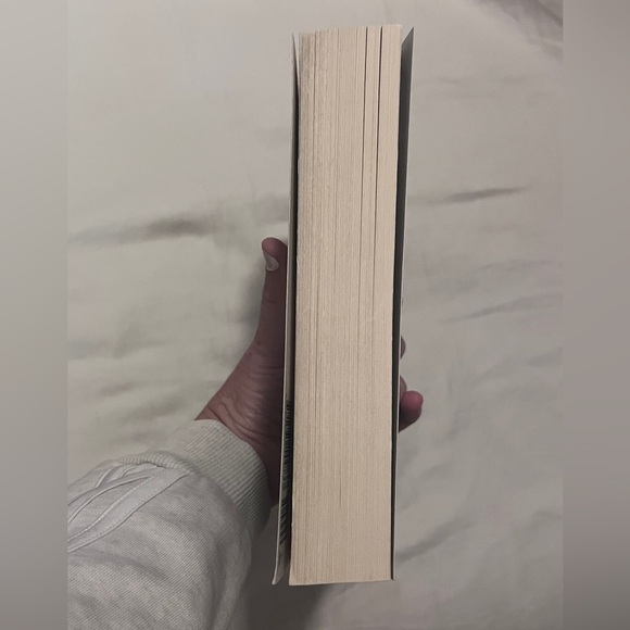 Bloodlines and The Golden Lily by Richelle Mead Book 1 & 2 - Picture 3 of 6